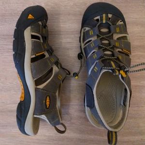 Keen trail sandals